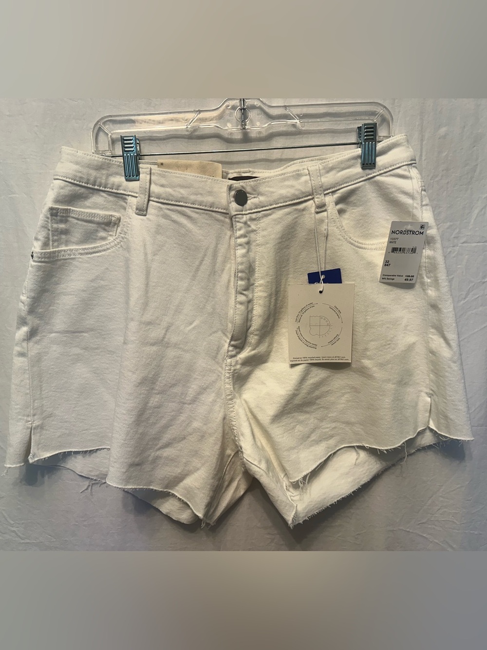 NWT DL1961 Zoe White Denim Shorts Size 32 High Rise Raw Hem